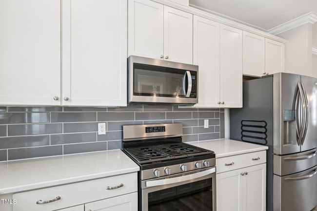 13-web-or-mls-Red Knot Ln-1006-013 | Image 13