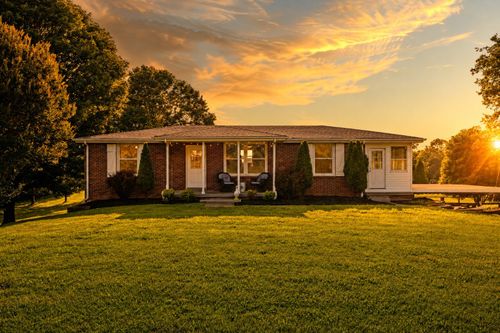 1326 Shahan Rd, Ashland City, TN, 37015-2506 | Card Image