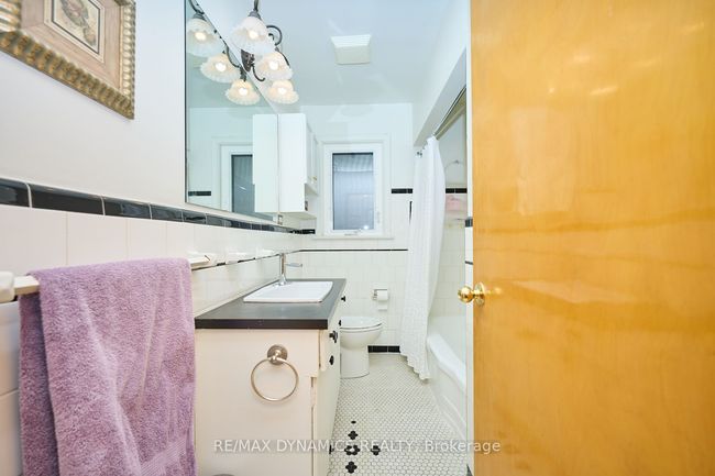 34 Barron St, House other with 3 bedrooms, 1 bathrooms and 3 parking in Welland ON | Image 15