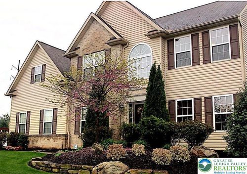 6528 Carmel Dr, MACUNGIE, PA, 18062-8762 | Card Image