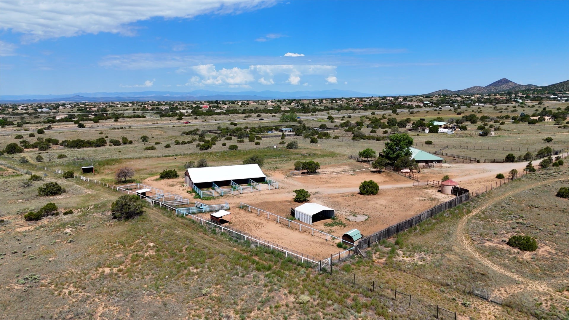 Camino Amansador , Santa Fe, NM 87508