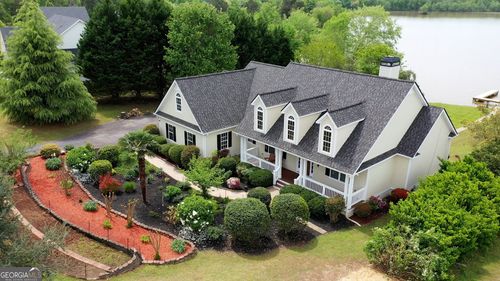 1031 Shoreline Dr, Madison, GA, 30650-2398 | Card Image