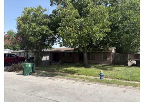 5923 Van Fleet St, Houston, TX, 77033-2037 | Card Image