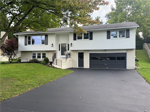 4904 Ledyard Dr, Manlius, NY, 13104-1517 | Card Image
