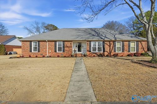 2210 Lugenia Dr Sw, Huntsville, AL, 35803-1498 | Card Image