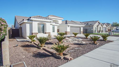 8572 E 35th St, Yuma, AZ, 85365-8127 | Card Image