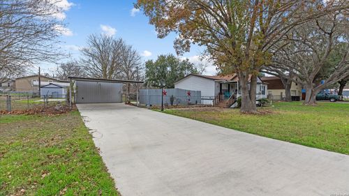 1656 Pecan Dr Nw, McQueeney, TX, 78123-3314 | Card Image