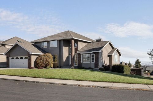 8904 N Bradbury St, Spokane, WA, 99208-8883 | Card Image