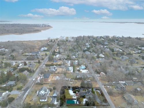 15 Walnut Ave, East Quogue, NY, 11942-4348 | Card Image