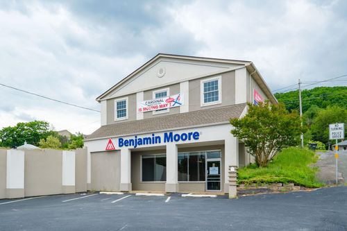 902 Richmond Ave, STAUNTON, VA, 24401-4957 | Card Image