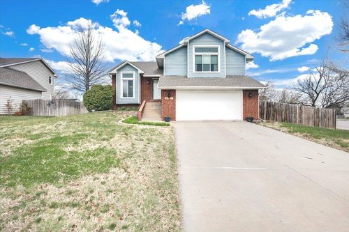 2567 N Button Bush Cir, Derby, KS, 67037-4201 | Card Image