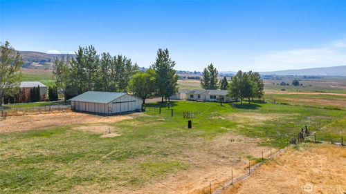 2680 Carroll Rd, Ellensburg, WA, 98926-5201 | Card Image