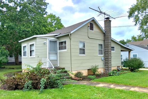 406 Cottage Row, Sycamore, IL, 60178-2106 | Card Image