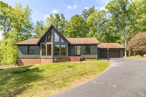 1210 Bunny Trl, Winston Salem, NC, 27105-9604 | Card Image