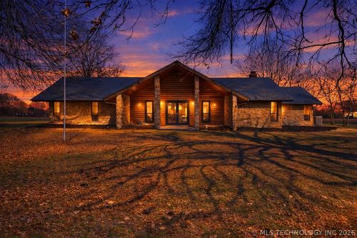 9211 155th East Ave, Owasso, OK, 74055-5400 | Card Image