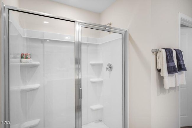 Bathroom | Image 26