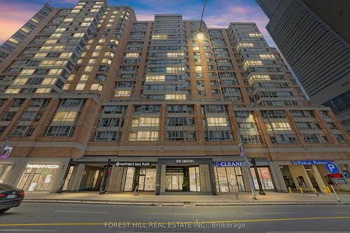 1704-44 Gerrard St W, Toronto, ON, M5G2K2 | Card Image