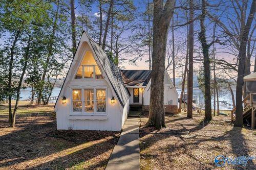 346 Scenic Dr, Hollywood, AL, 35752-6511 | Card Image