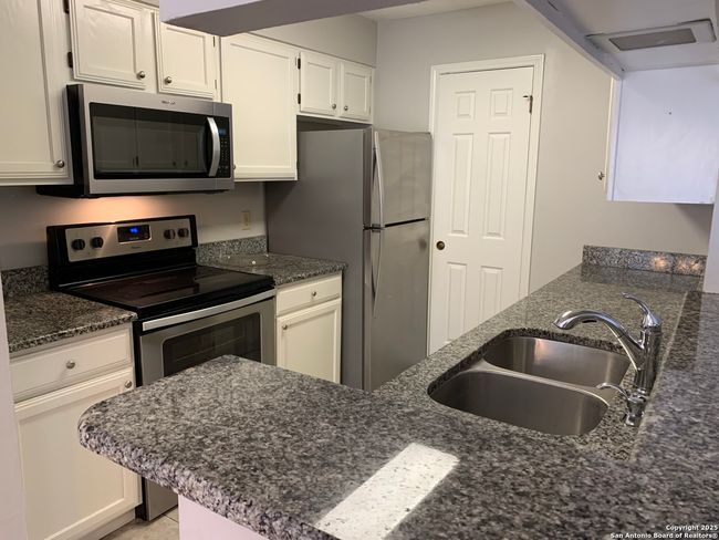 UNIT-1201 - 4212 Medical Dr, Condo with 2 bedrooms, 2 bathrooms and null parking in San Antonio TX | Image 14