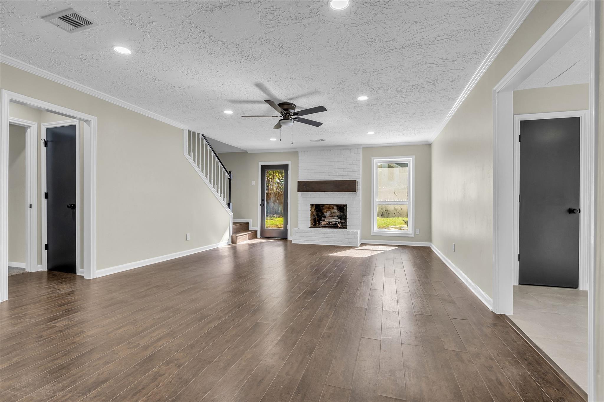 Residential Lease in Cypress 3