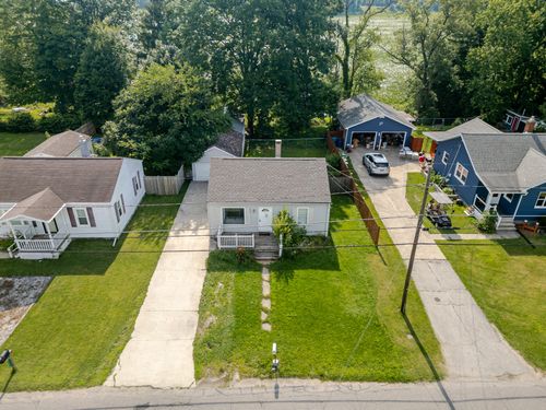 906 Park St, La Porte, IN, 46350 | Card Image