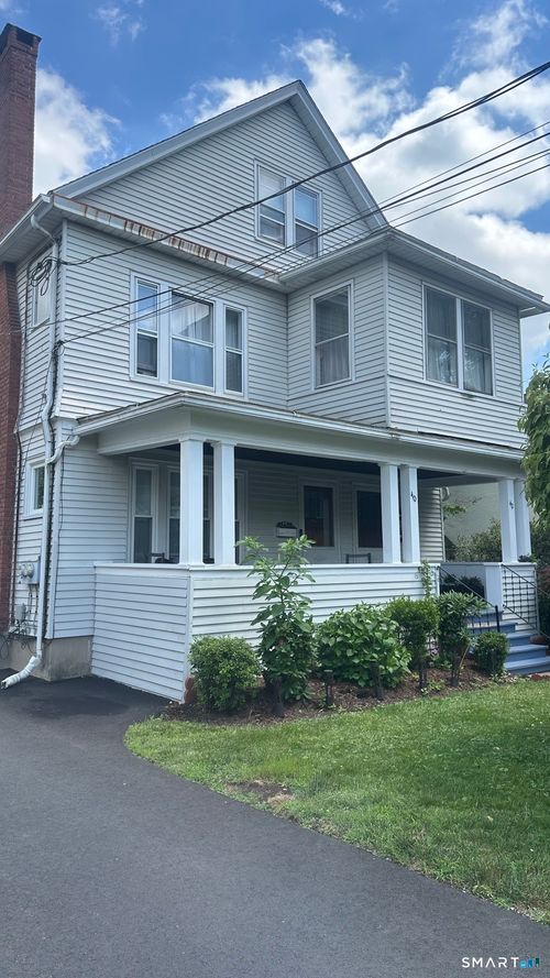40 Quaker Ln S, West Hartford, CT, 06119-1637 | Card Image