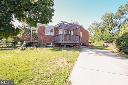 3527 Chadwick Court, TEMPLE HILLS, MD, 20748 | Card Image