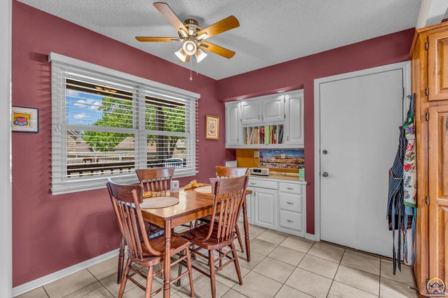 13 Sw Pepper Tree Ln, Townhouse with 4 bedrooms, 4 bathrooms and null parking in Topeka KS | Image 16