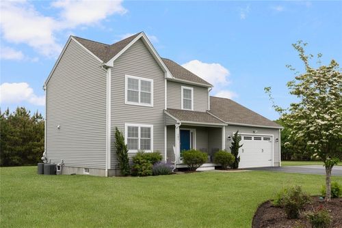 101 Austin Meadows Ln, North Kingstown, RI, 02852-1326 | Card Image