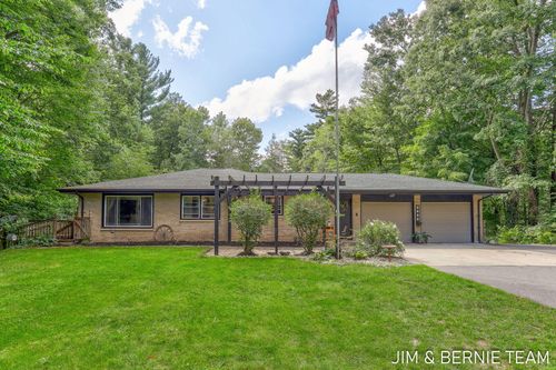 3104 53rd St, Hamilton, MI, 49419-9626 | Card Image