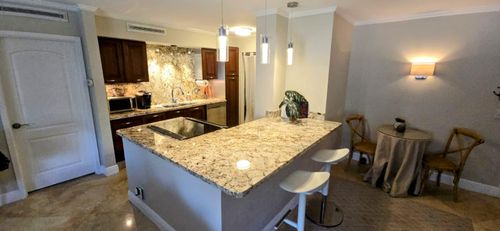 apt-204-1050 Se 15th St, Fort Lauderdale, FL, 33316-2134 | Card Image