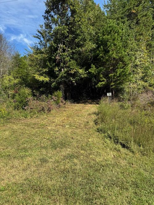 9043 Bill Tuck Hwy, Virgilina, VA, 24598-3123 | Card Image