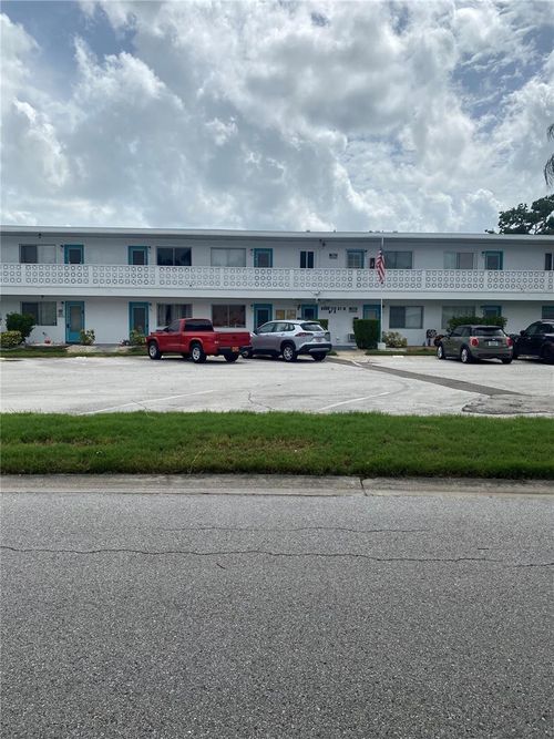 104-8350 112th St, SEMINOLE, FL, 33772-4213 | Card Image