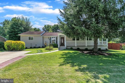 5722 Larpin Ln, ALEXANDRIA, VA, 22310-1249 | Card Image