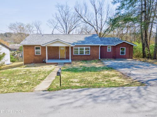 120 Scenic Dr, Sevierville, TN, 37862-4008 | Card Image