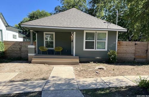 426 E Woodlawn Ave, San Antonio, TX, 78212-3556 | Card Image