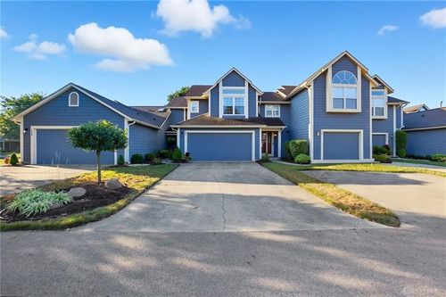 726 Rockhurst Cir, Troy, OH, 45373-2358 | Card Image