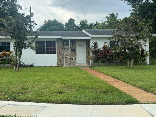 798 Nw 179th St, Miami Gardens, FL, 33169-4721 | Card Image