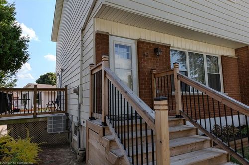 56 Raleigh Crt, Hamilton, ON, L8W1H1 | Card Image