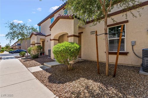 4626 Pencester St, Las Vegas, NV, 89115-3307 | Card Image