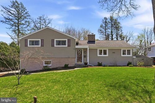 56 Cobblestone Dr, PAOLI, PA, 19301-1820 | Card Image