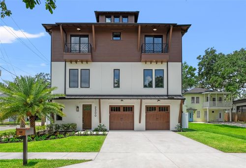 2200 N Glenwood Dr, TAMPA, FL, 33602-1814 | Card Image