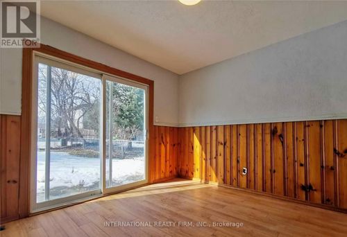 280 Cook St, Barrie, ON, L4M4H8 | Card Image