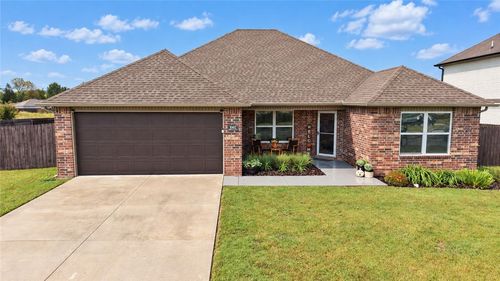 1002 Macy Ln, Elkins, AR, 72727-5004 | Card Image