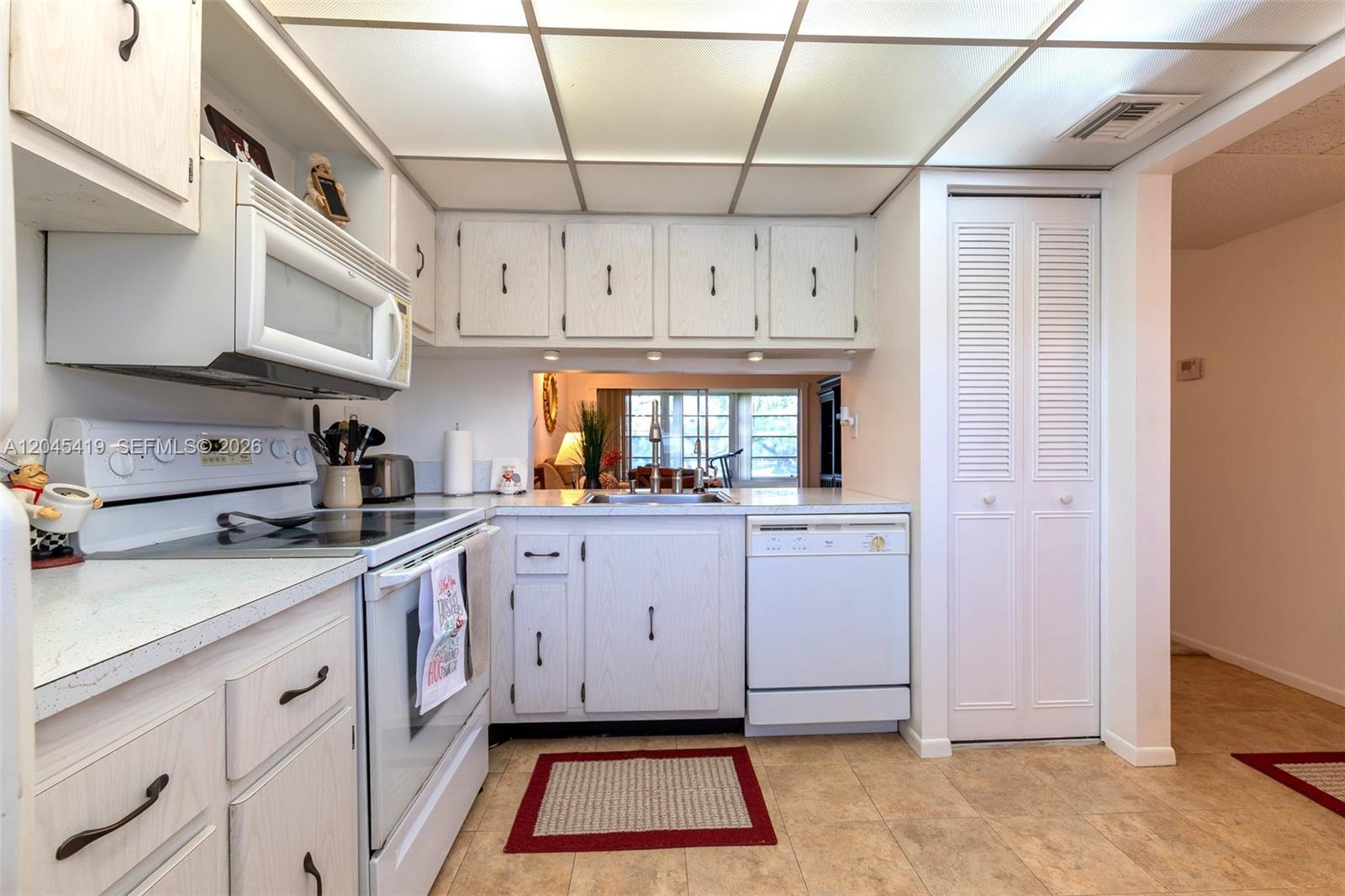 Residential in Tamarac 5