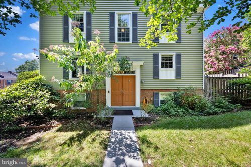 2465 Windbreak Dr, ALEXANDRIA, VA, 22306-2658 | Card Image