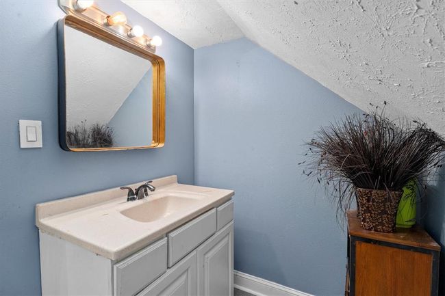 1st Floor: Half Bath (7 X 7) | Image 23