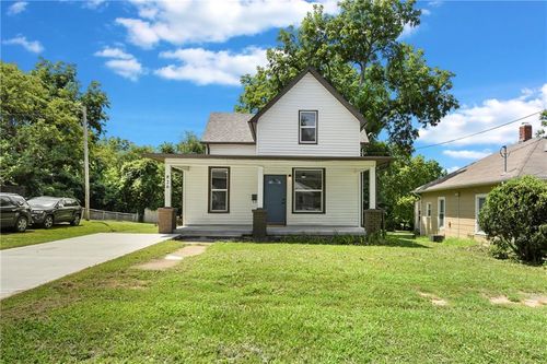 826 S Cottage St, Independence, MO, 64050-4344 | Card Image
