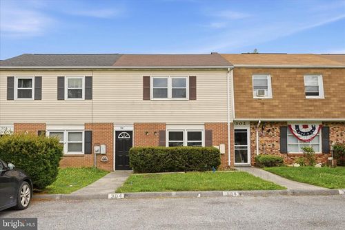 304 Ash Hollow Dr, WINCHESTER, VA, 22602-6230 | Card Image