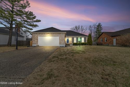 307 Chippendale Ct, Louisville, KY, 40214-6004 | Card Image